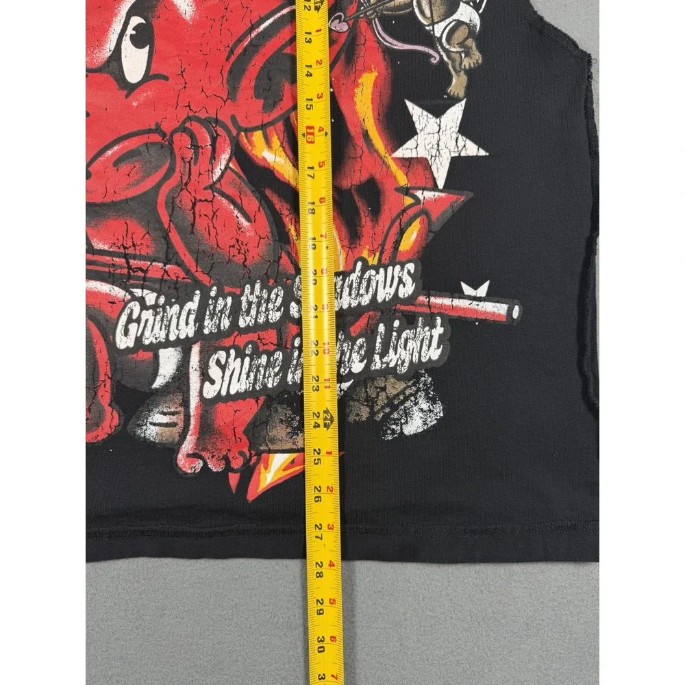 REASON Clothing Move In Silence Devil Crop Muscle Tee Tank Top Men's Large L